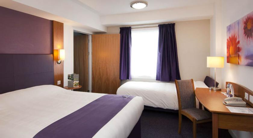Premier Inn Norwich City Centre - Duke Street Room photo